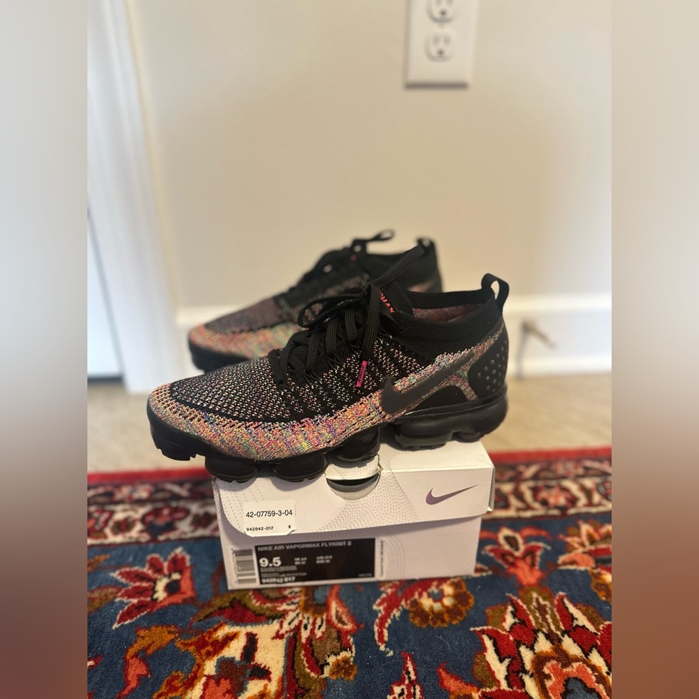 Nike Air Vapormax Flyknit 2 Men’s Size 9.5